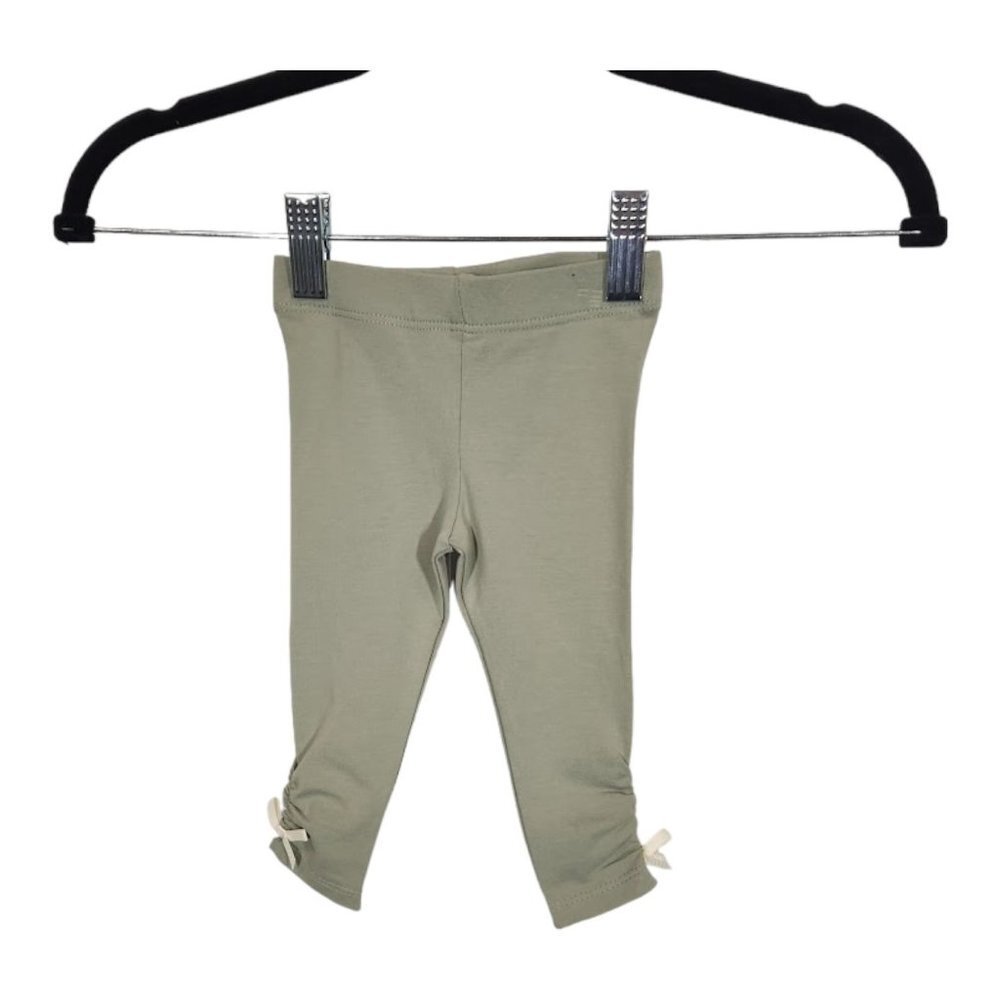 New Baby Leggings with‎ cinched Ankles in sage Green Size 3-6 Months